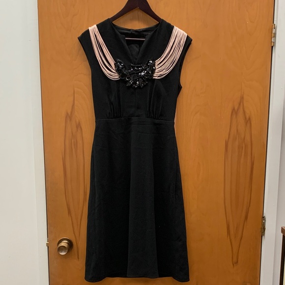 BCBGMaxAzria Dresses & Skirts - 🍀5 for $25🍀 BCBGMaxAzria Elegant Black Midi Dress Pink Accents Black Sequins